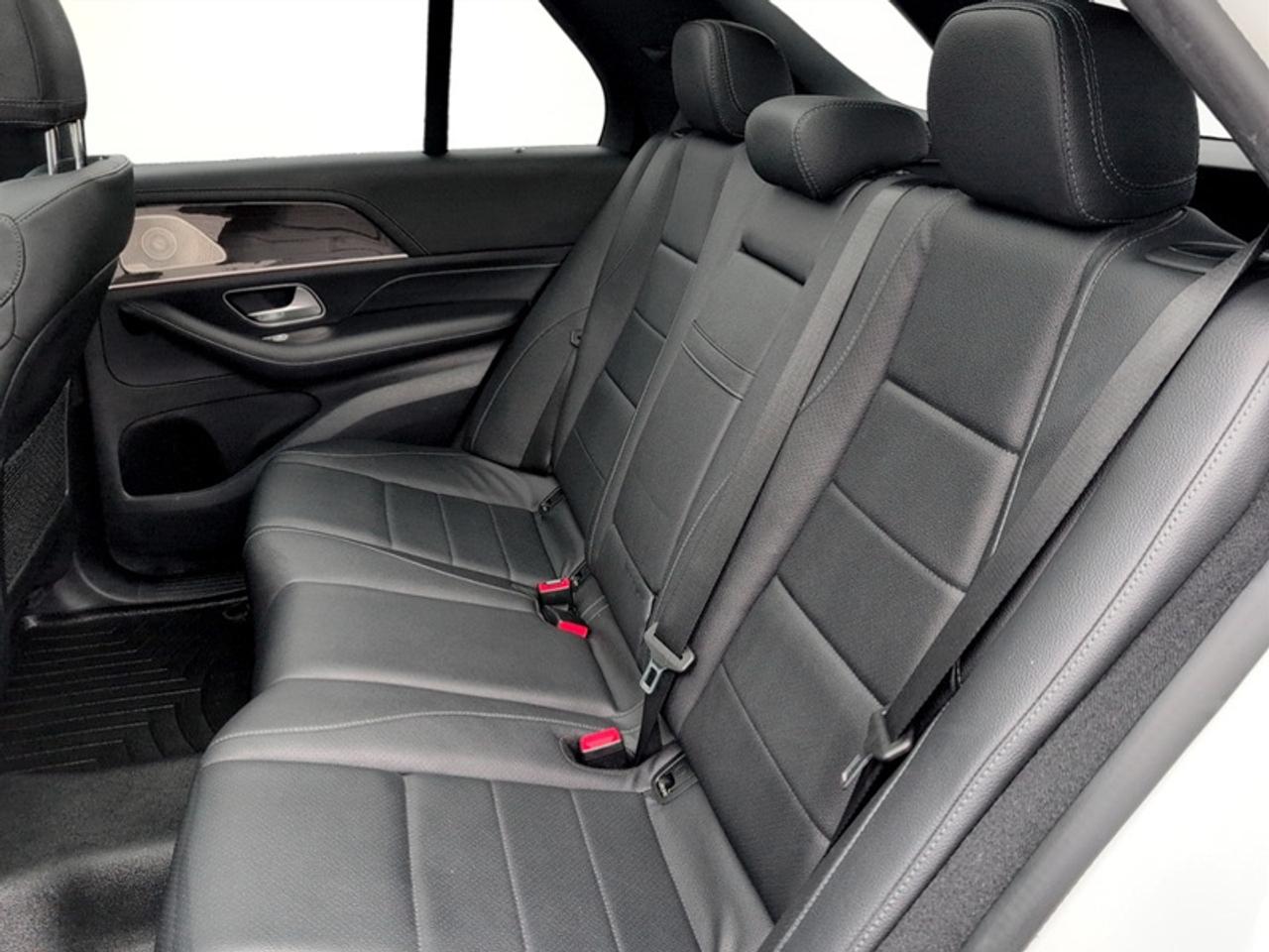2021 Mercedes-Benz GLE 350 4MATIC®  **VERY CLEAN** Photo