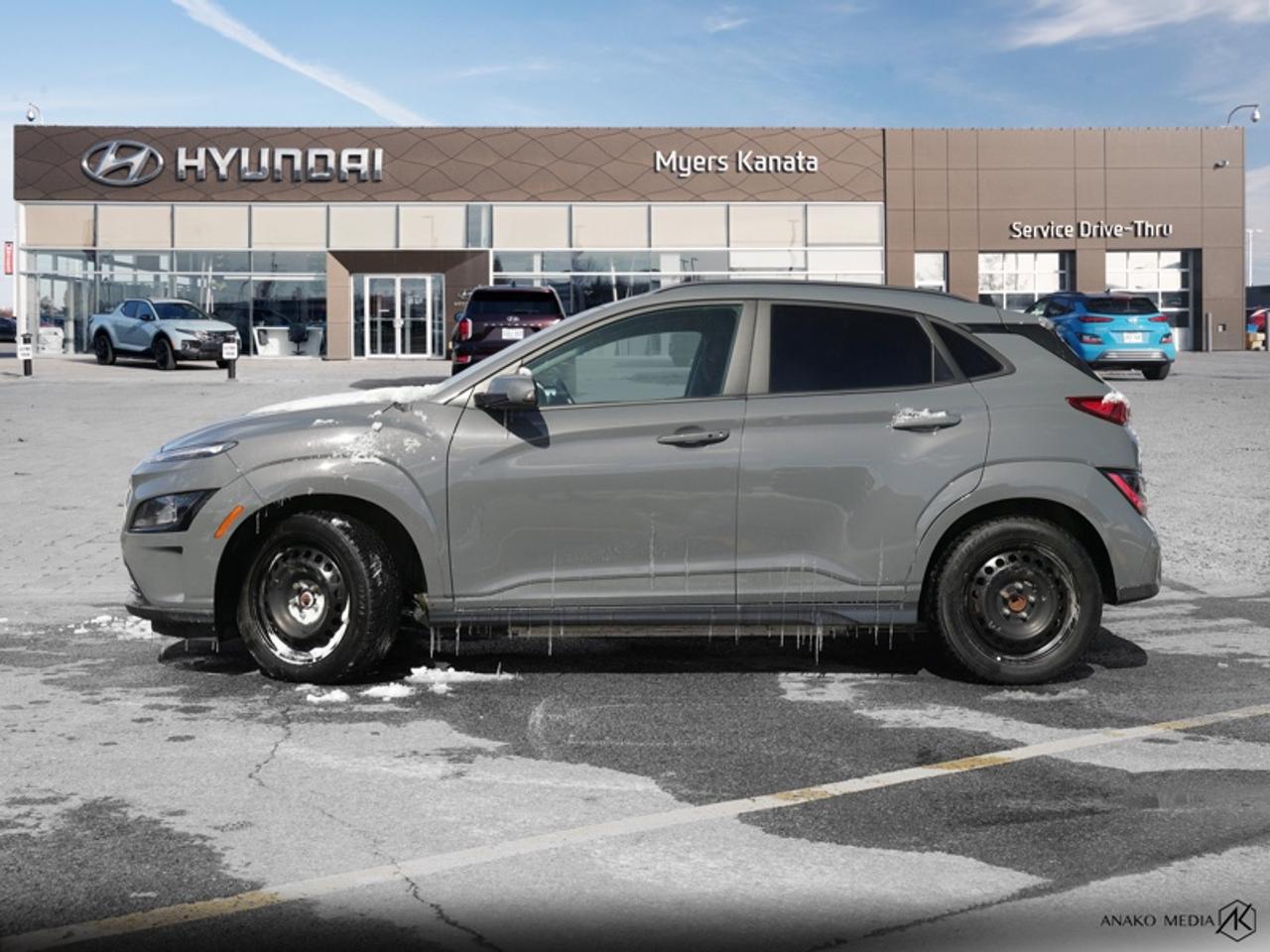 2023 Hyundai KONA Electric Preferred w/Two-Tone Roof Photo