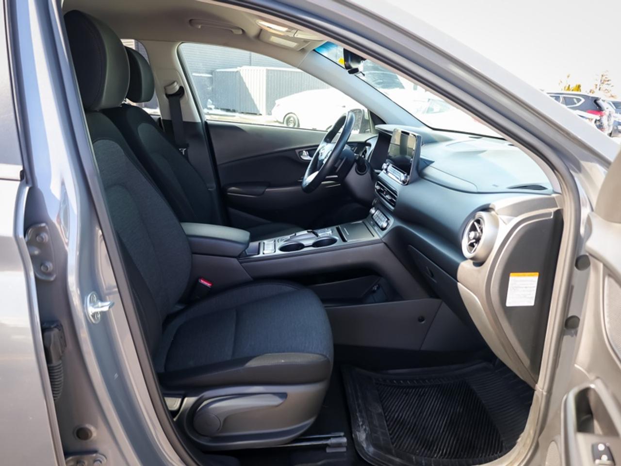 2023 Hyundai KONA Electric Preferred w/Two-Tone Roof Photo