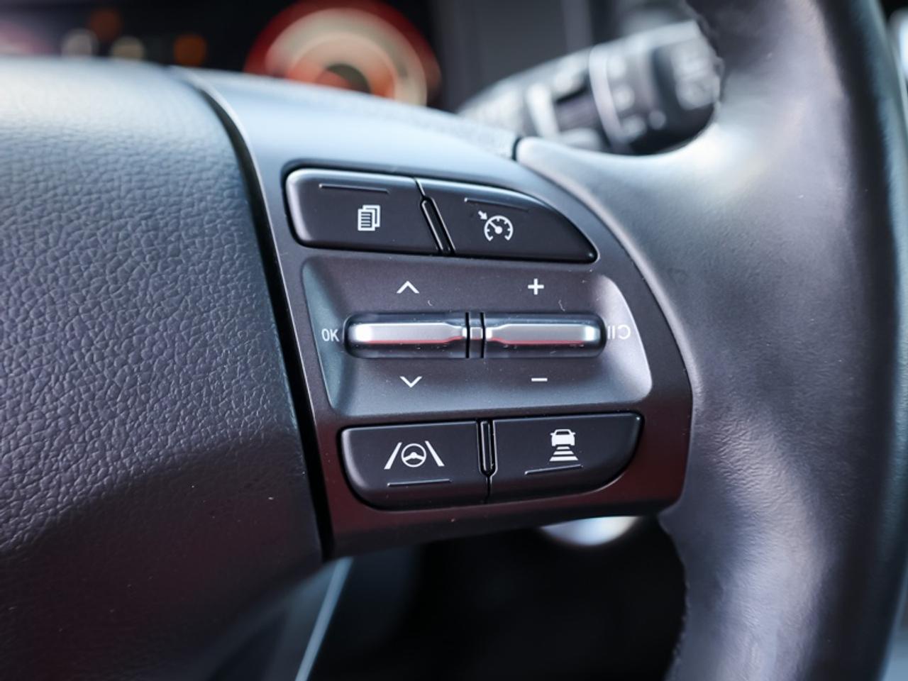 2023 Hyundai KONA Electric Preferred w/Two-Tone Roof Photo