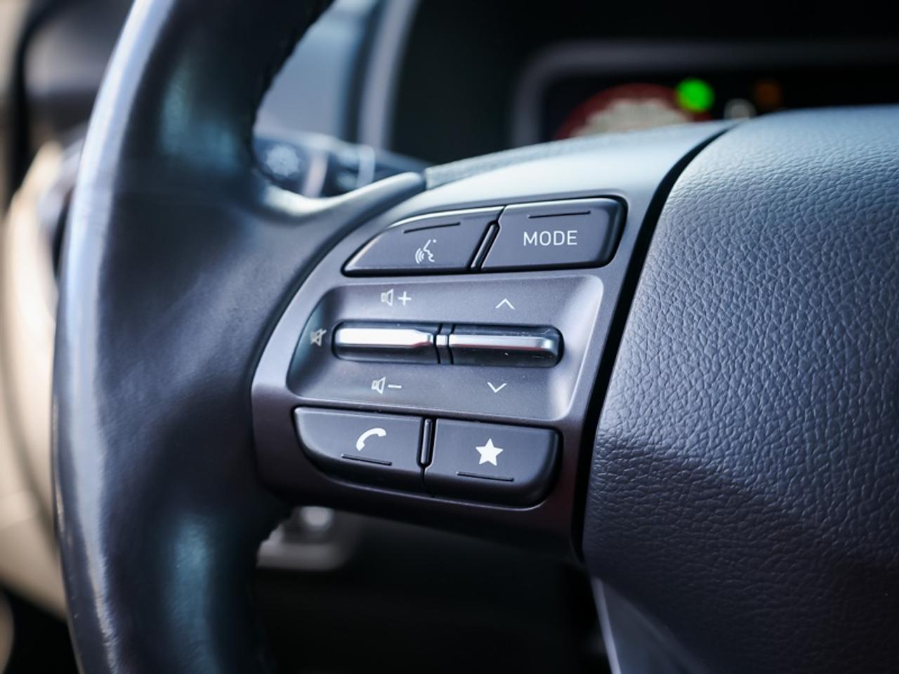 2023 Hyundai KONA Electric Preferred w/Two-Tone Roof Photo