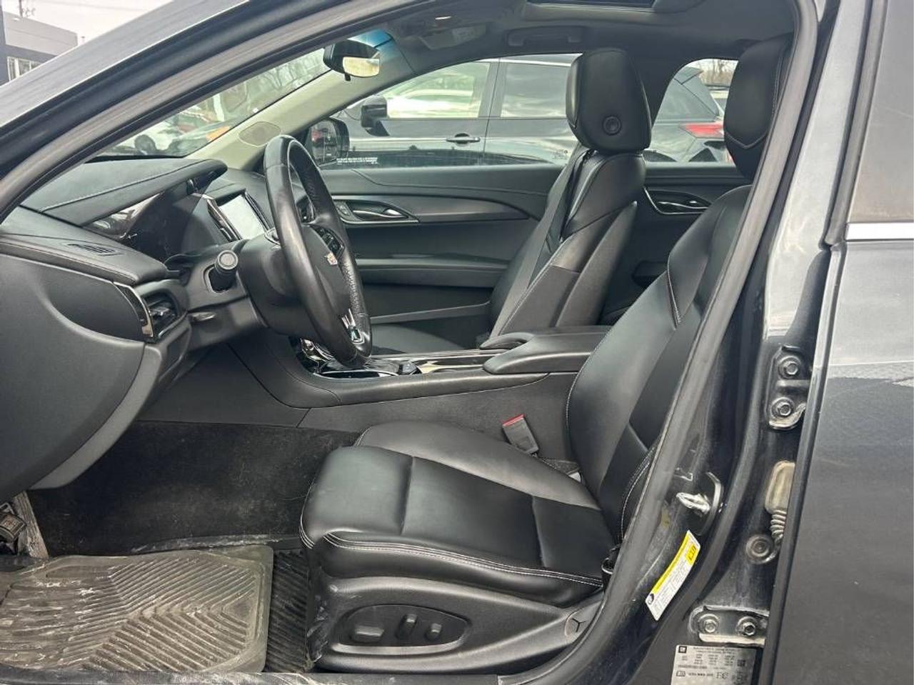 2016 Cadillac ATS TURBO AWD, LOW KM, BOSE, SUNROOF, BACK-UP CAMERA! Photo