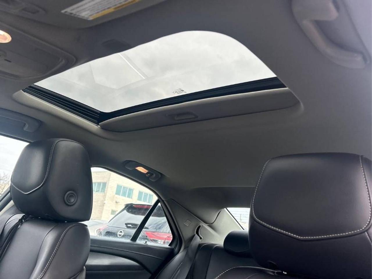 2016 Cadillac ATS TURBO AWD, LOW KM, BOSE, SUNROOF, BACK-UP CAMERA! Photo