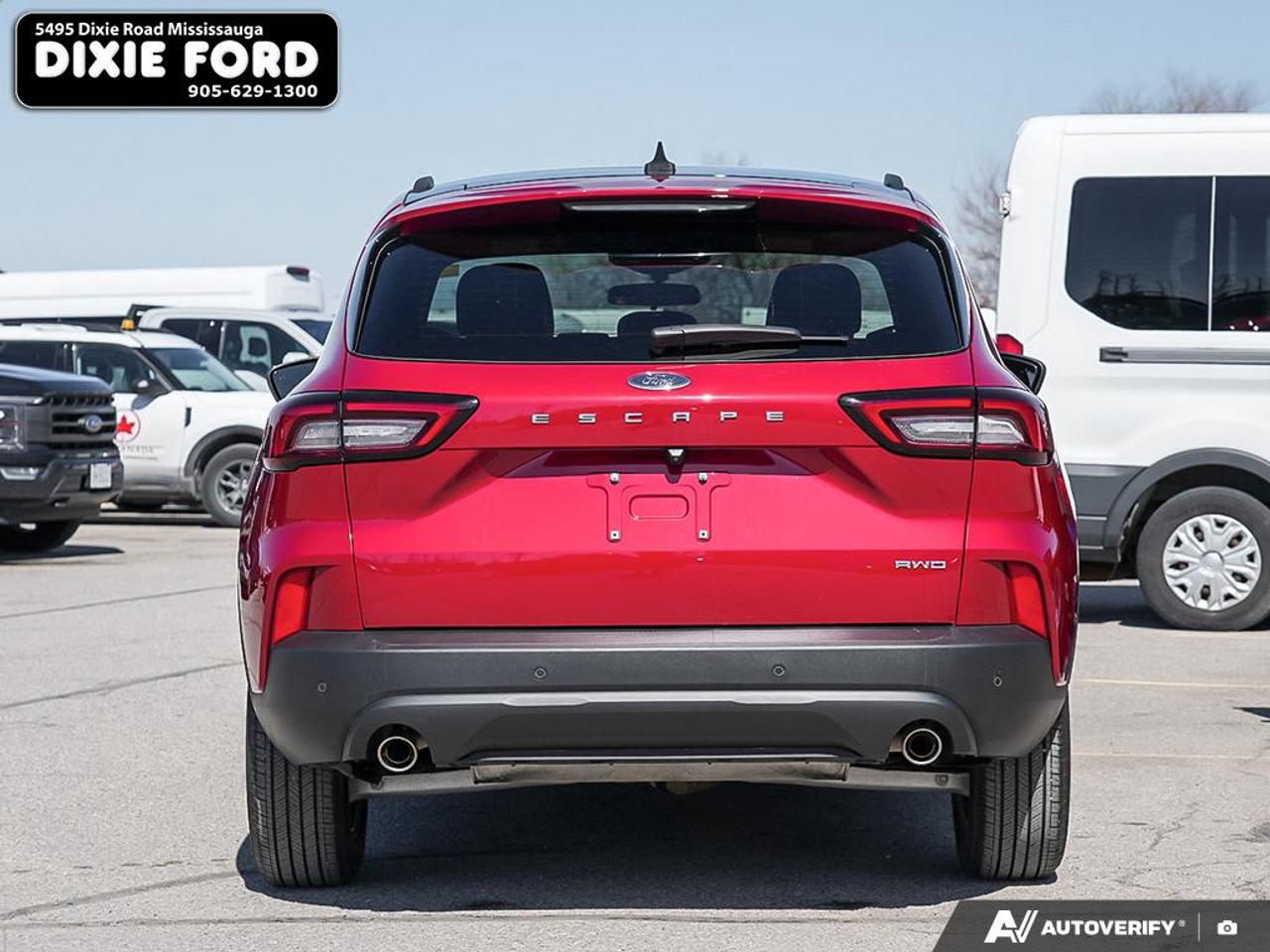 2025 Ford Escape ST-Line Photo4