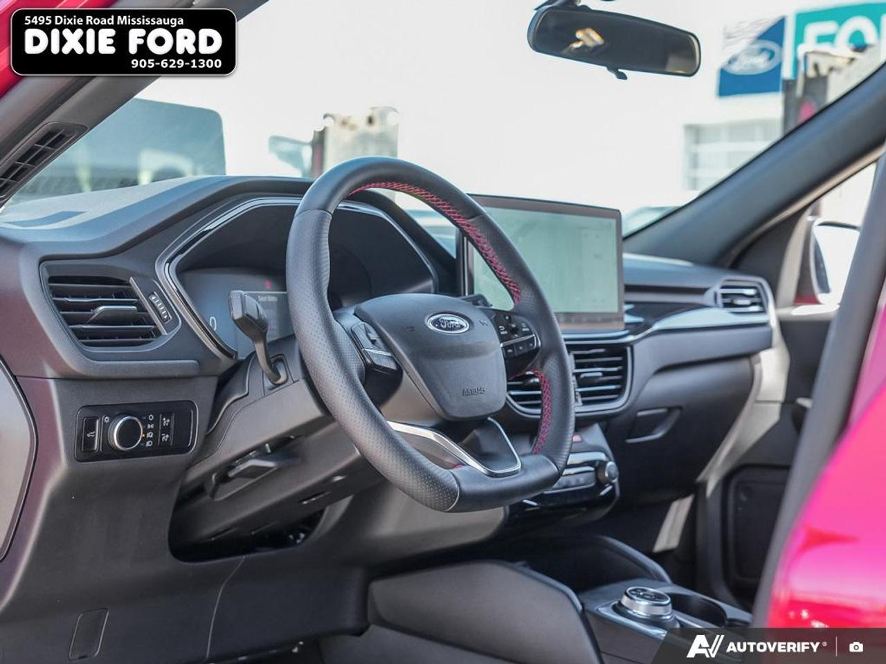 2025 Ford Escape ST-Line Photo