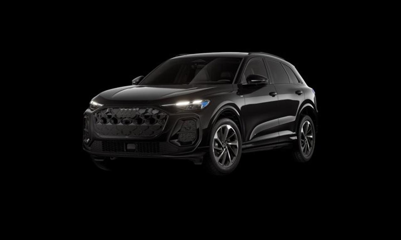 Small SUV 4WD, 2.0 TFSI quattro, 7-Speed Auto-Shift Manual w/OD, Intercooled Turbo Premium Unleaded I-4 2.0 L/121