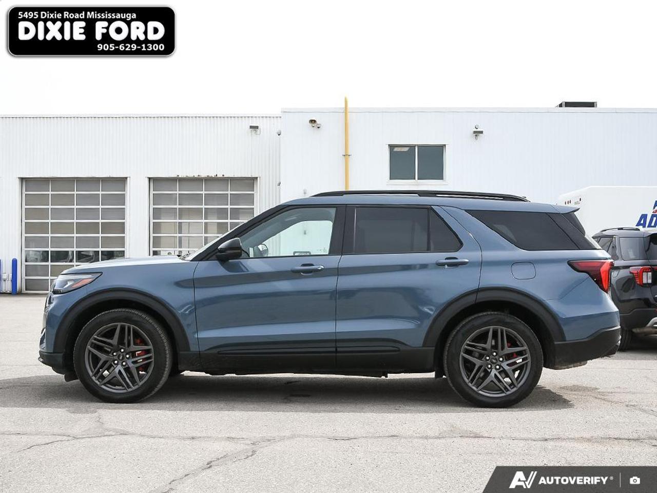 2026 Ford Explorer ST Photo2