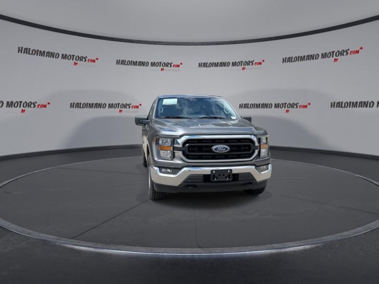 2023 Ford F-150 XLT Photo