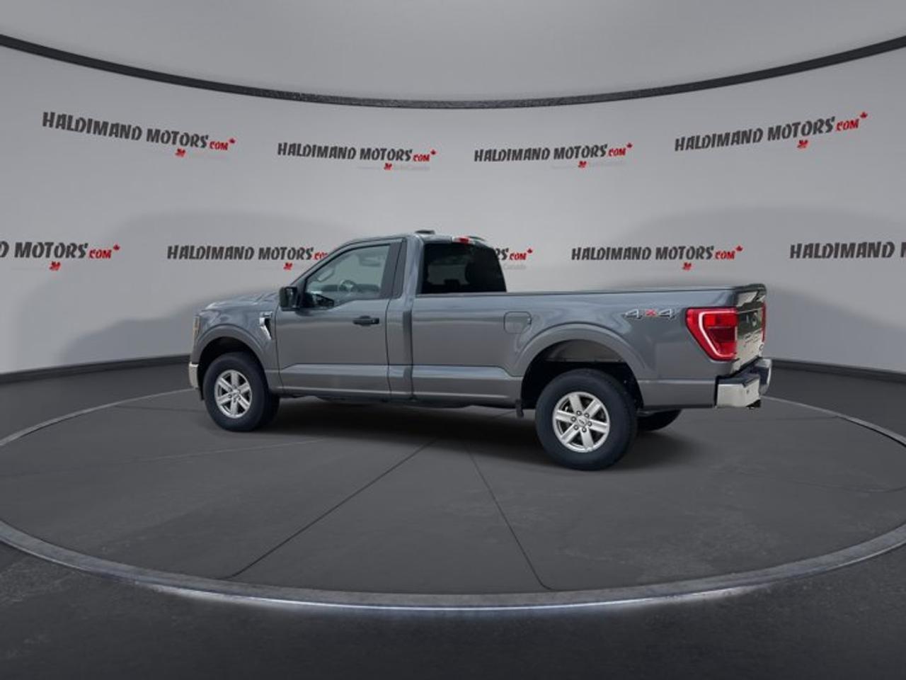 2023 Ford F-150 XLT Photo