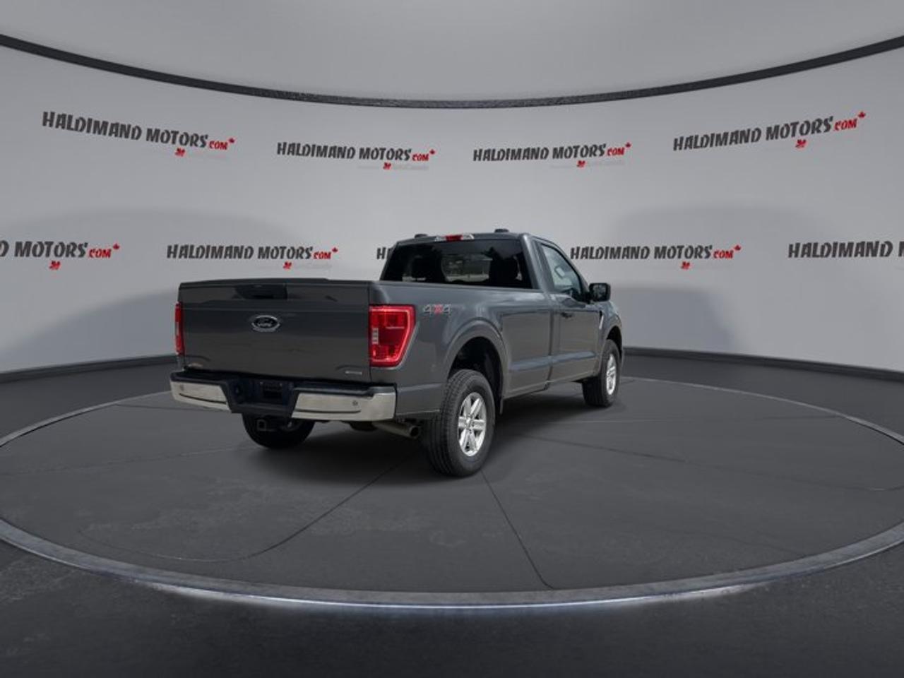 2023 Ford F-150 XLT Photo