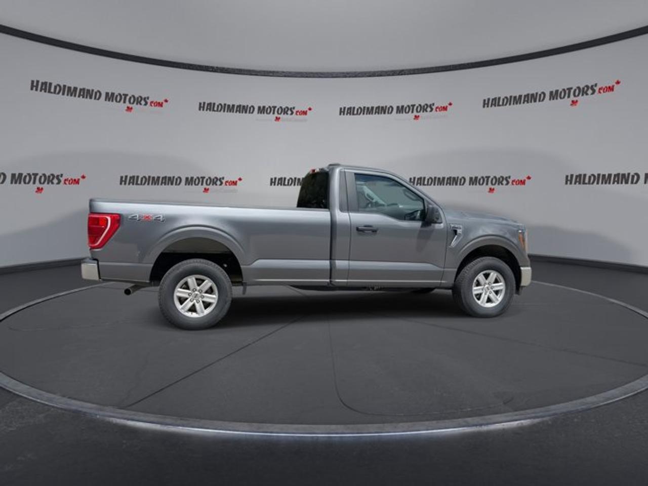 2023 Ford F-150 XLT Photo