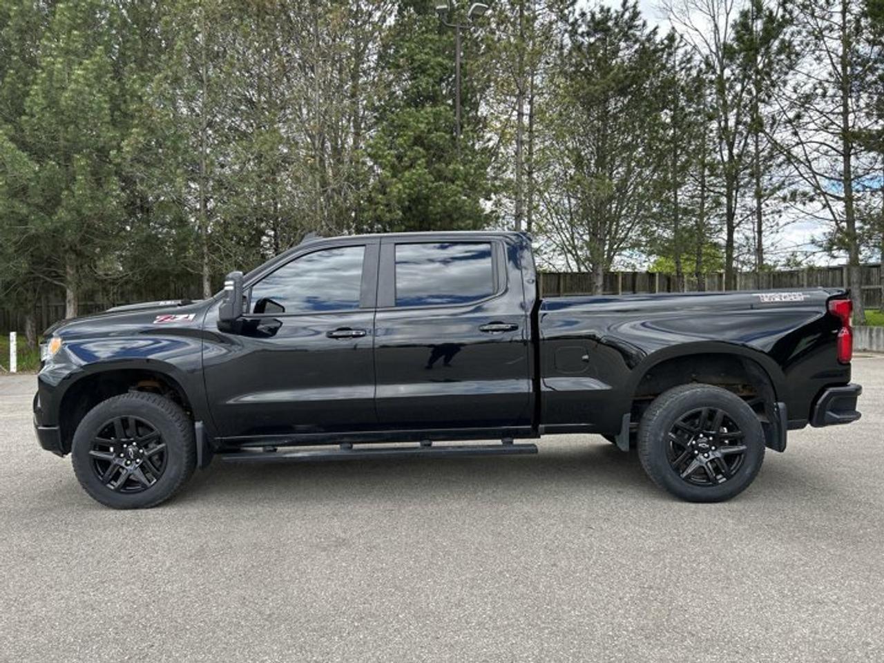2022 Chevrolet Silverado 1500 LT Trail Boss Crew Cab 4WD | Heated Steering | No accidents Photo