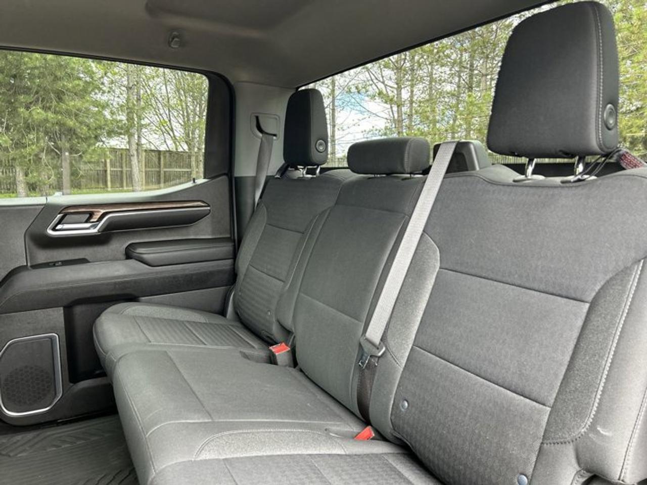2022 Chevrolet Silverado 1500 LT Trail Boss Crew Cab 4WD | Heated Steering | No accidents Photo