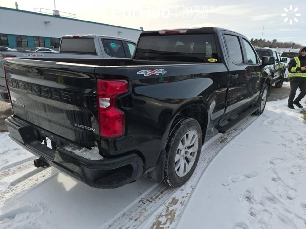 2024 Chevrolet Silverado 1500 Custom Photo2