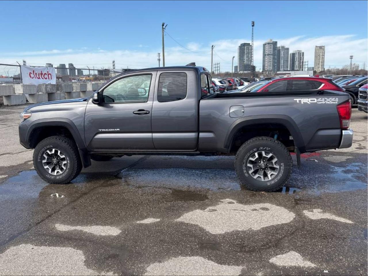 2017 Toyota Tacoma TRD Photo