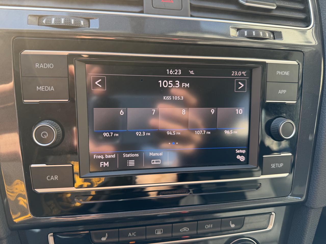 2019 Volkswagen Golf Comfortline - YES ONLY 22,000KM!! HEATED SEATS!!! - Photo #26