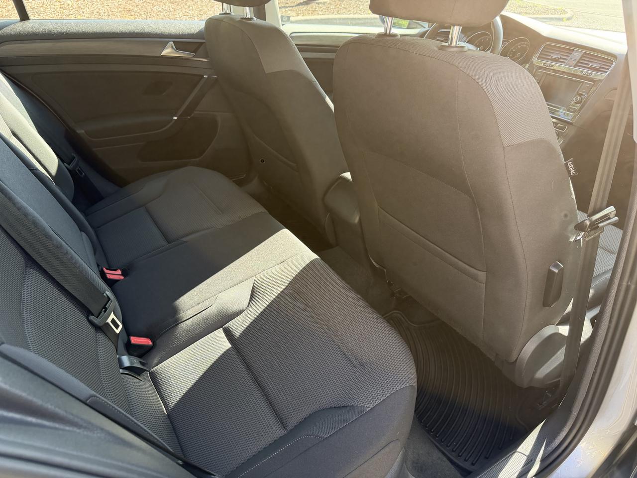 2019 Volkswagen Golf Comfortline - YES ONLY 22,000KM!! HEATED SEATS!!! - Photo #34