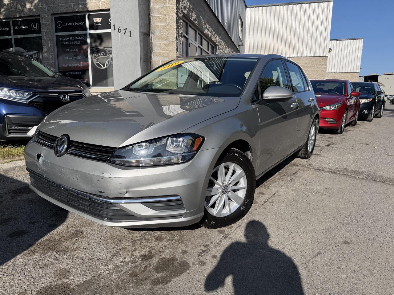 2019 Volkswagen Golf Comfortline - YES ONLY 22,000KM!! HEATED SEATS!!!