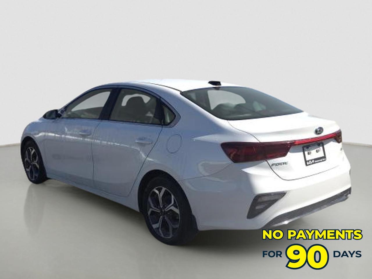 2021 Kia Forte Sedan EX IVT Photo