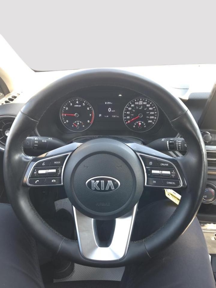 2021 Kia Forte Sedan EX IVT Photo
