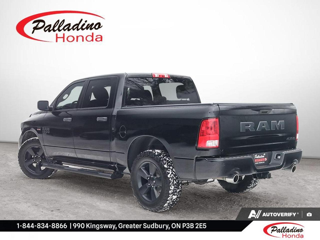 2021 RAM 1500 Classic EXPRESS Photo3