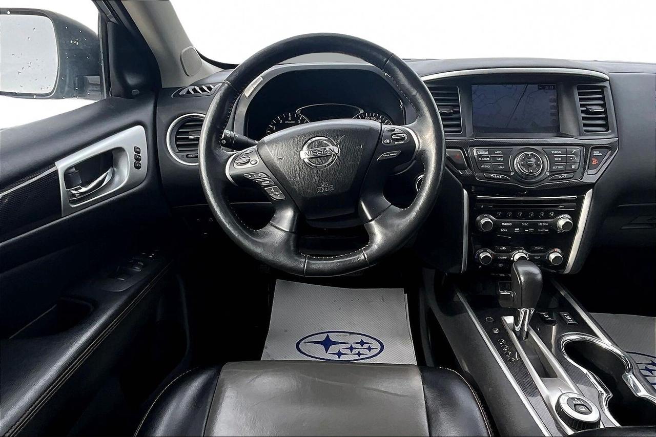 2020 Nissan Pathfinder | 4X4 | 3.5L V6 | 7 Seater | North Bay | Photo