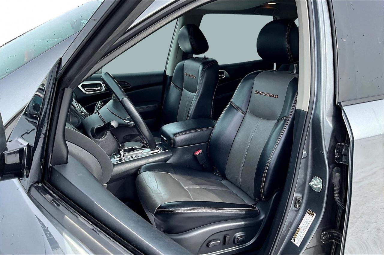 2020 Nissan Pathfinder | 4X4 | 3.5L V6 | 7 Seater | North Bay | Photo