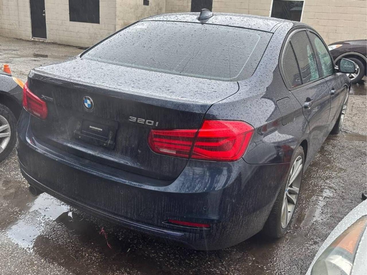 2016 BMW 3 Series 320i xDrive-SPORT PKG, LEATHER, SUNROOF, HTD SEATS Photo30