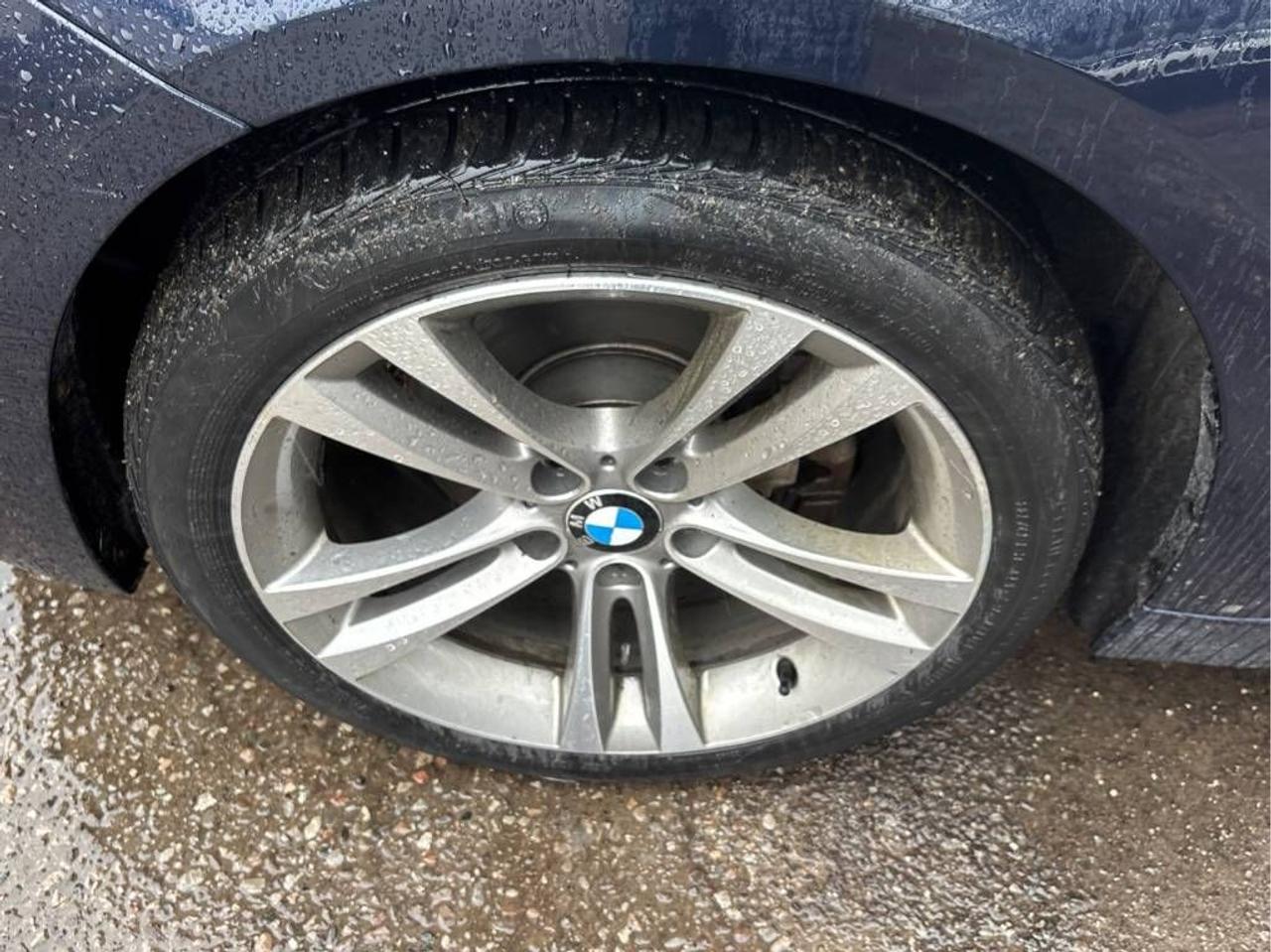 2016 BMW 3 Series 320i xDrive-SPORT PKG, LEATHER, SUNROOF, HTD SEATS Photo14