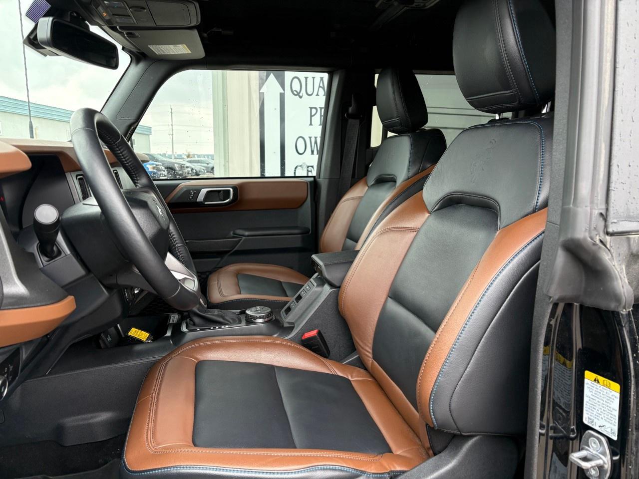 2024 Ford Bronco OUTER BANKS 4 DOOR 4X4 Photo