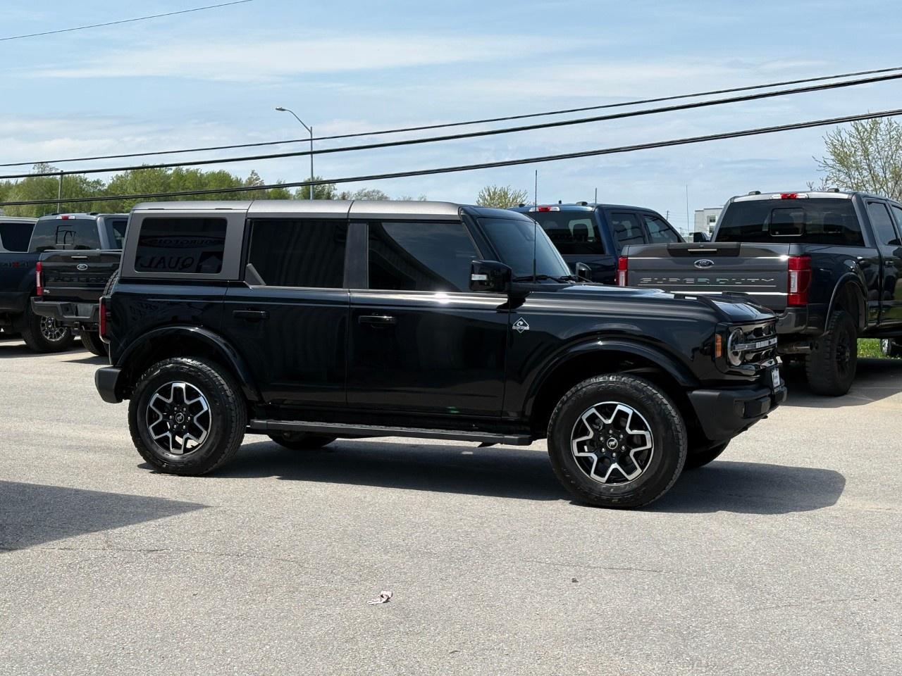 2024 Ford Bronco OUTER BANKS 4 DOOR 4X4 Photo