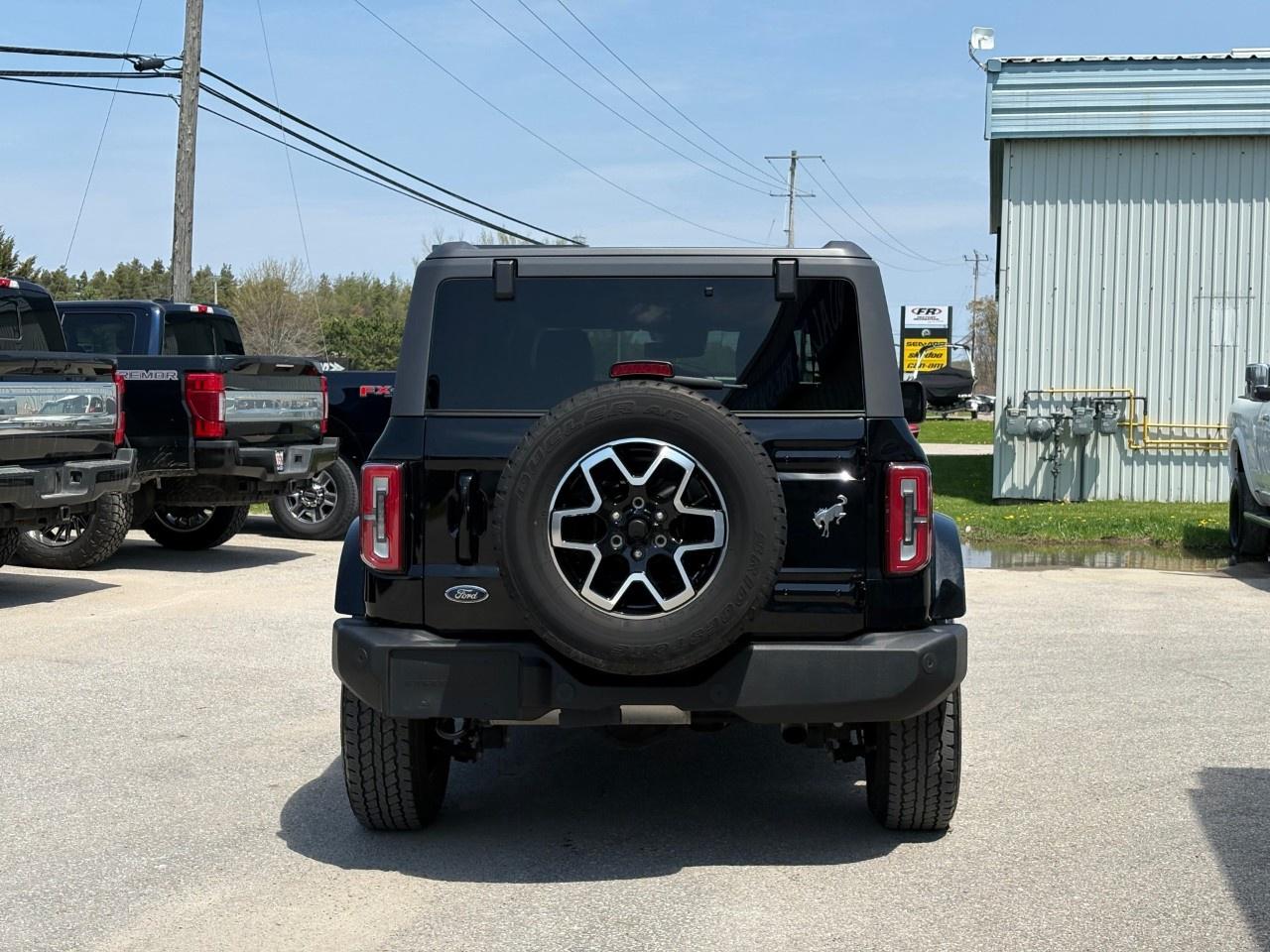 2024 Ford Bronco OUTER BANKS 4 DOOR 4X4 Photo
