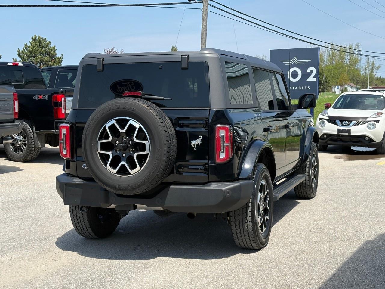 2024 Ford Bronco OUTER BANKS 4 DOOR 4X4 Photo