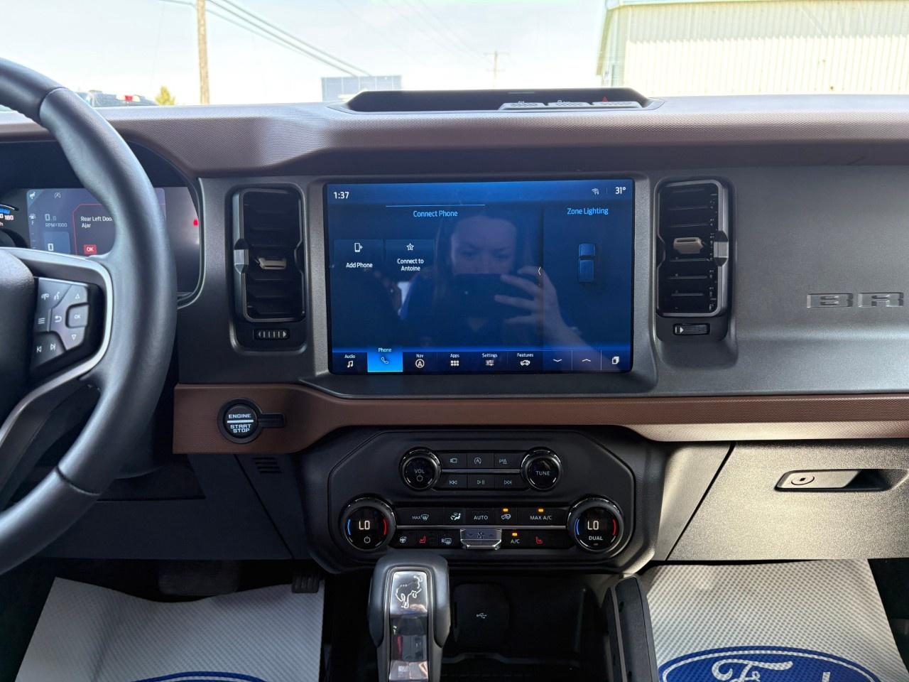 2024 Ford Bronco OUTER BANKS 4 DOOR 4X4 Photo