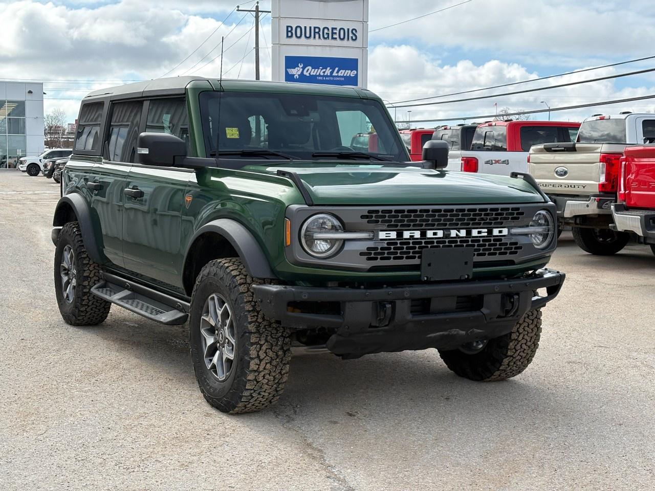 2024 Ford Bronco Badlands 4 Door 4x4 Photo3