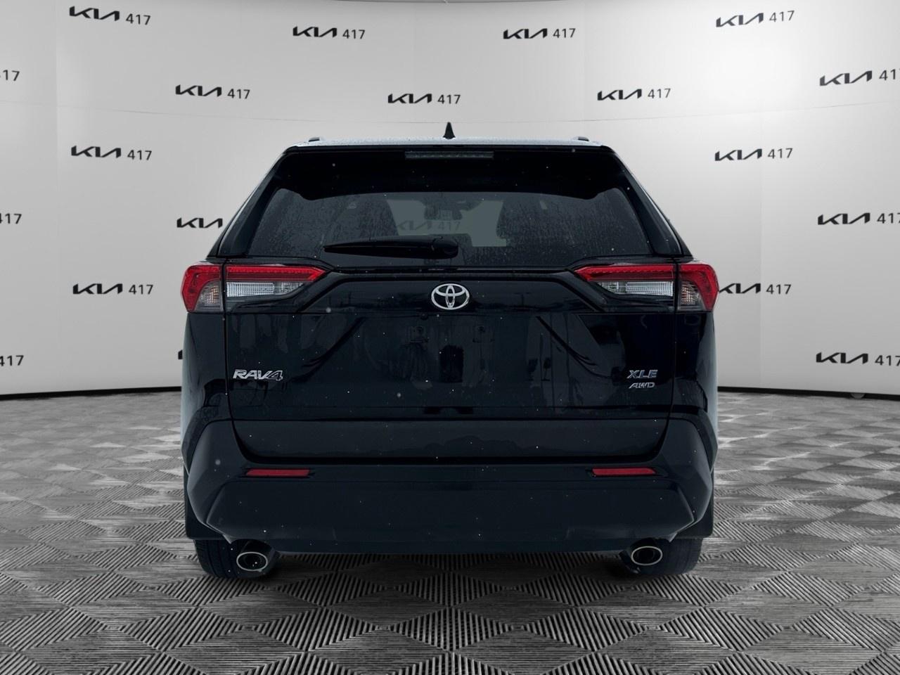 2025 Toyota RAV4 XLE AWD Photo