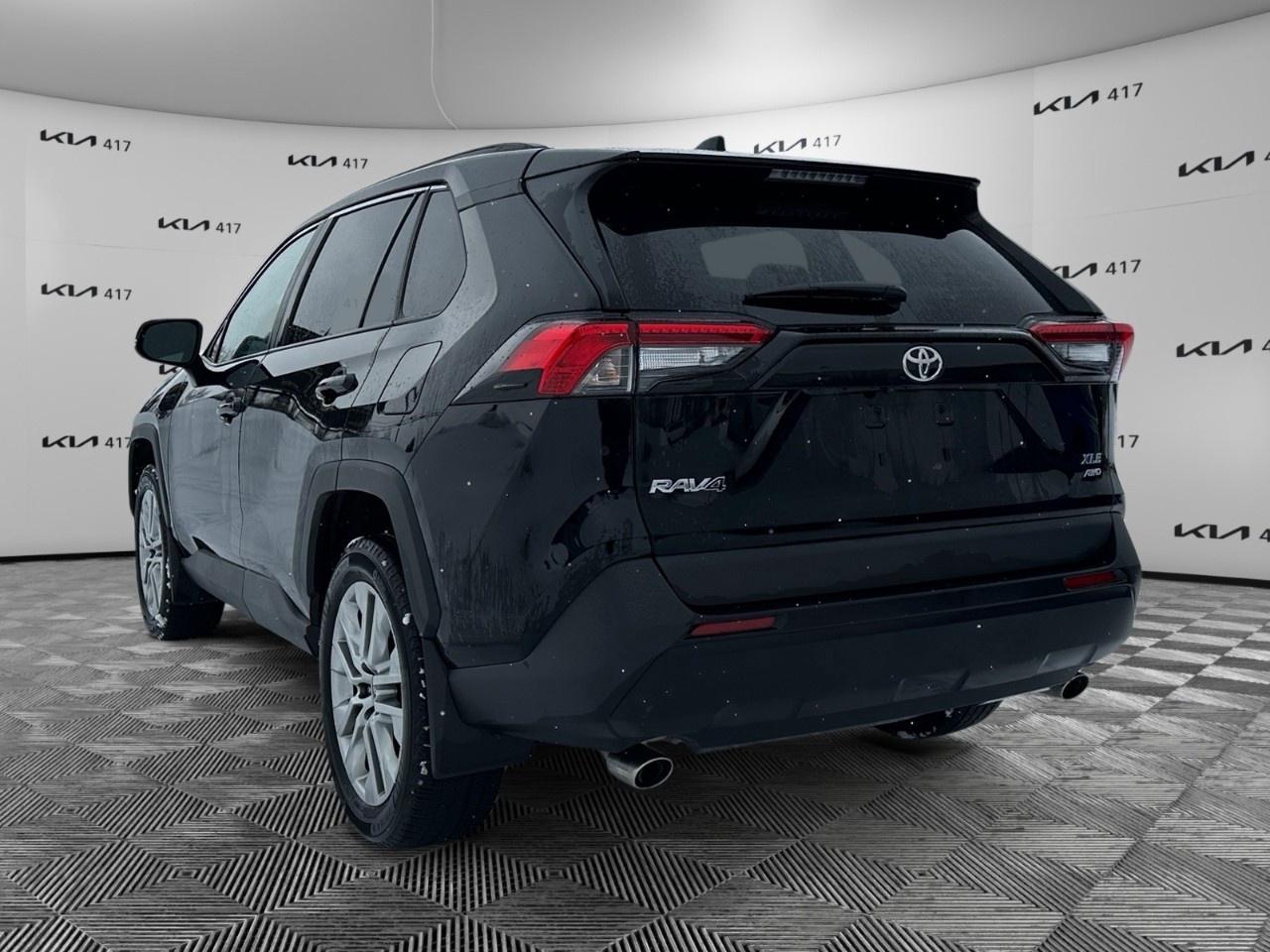 2025 Toyota RAV4 XLE AWD Photo
