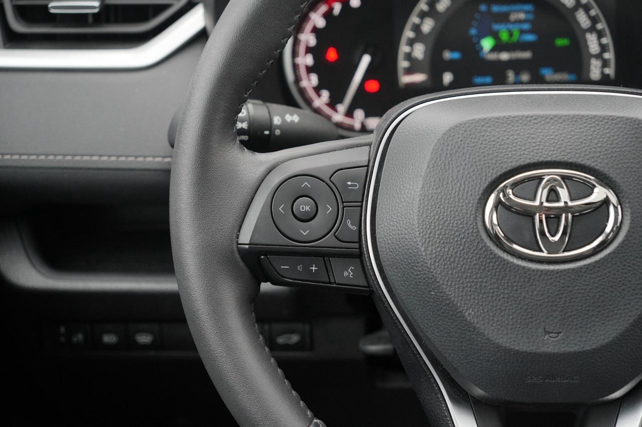 2025 Toyota RAV4 XLE AWD Photo