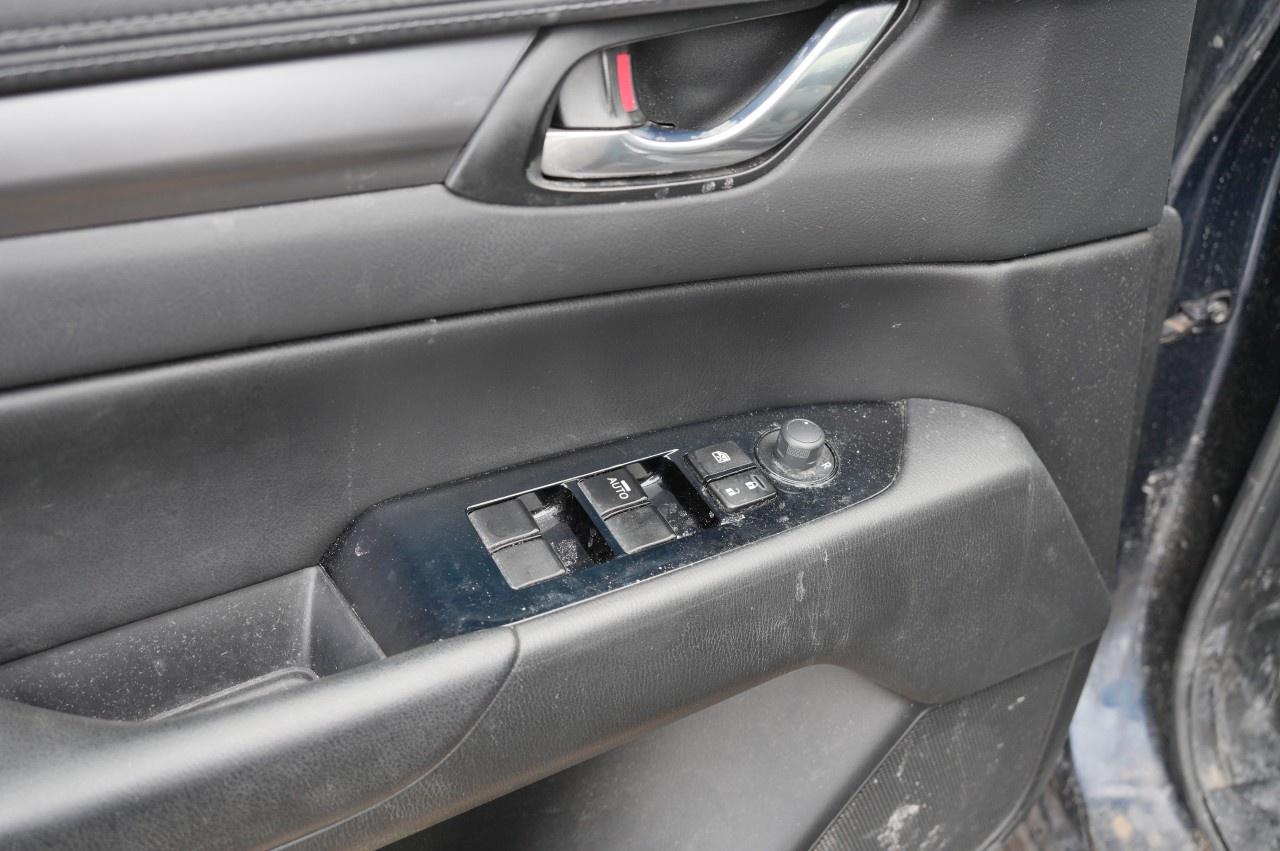 2017 Mazda CX-5 FWD 4dr Auto GS Photo