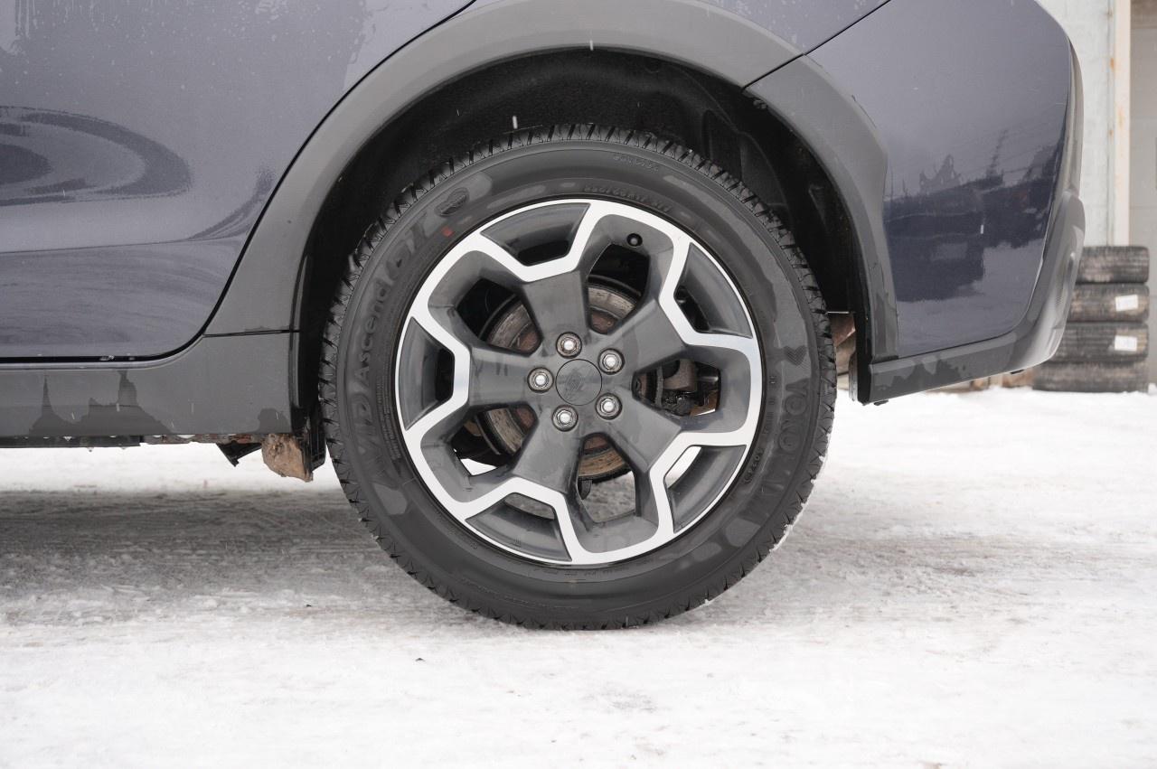 2015 Subaru XV Crosstrek 5DR CVT 2.0I W/TOURING PKG Photo