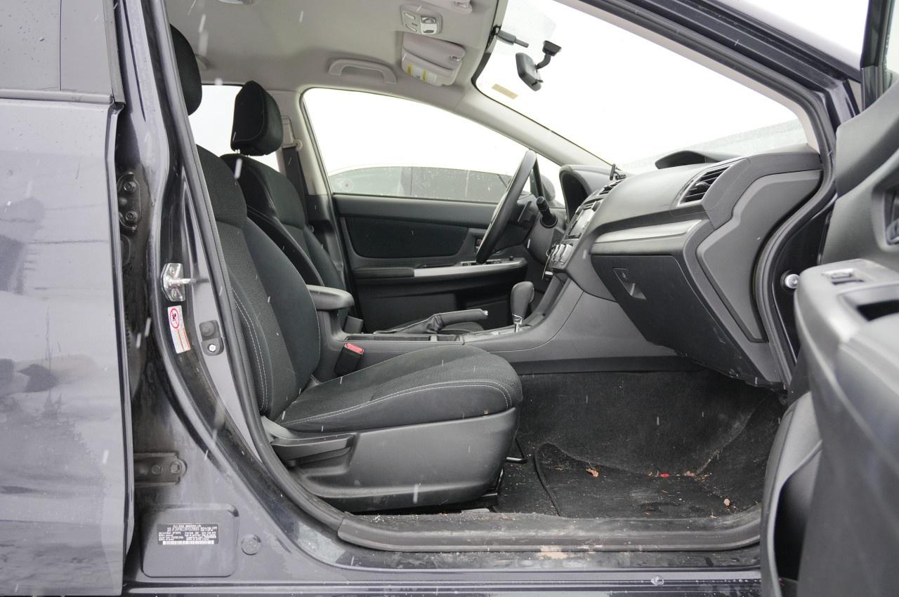 2015 Subaru XV Crosstrek 5DR CVT 2.0I W/TOURING PKG Photo