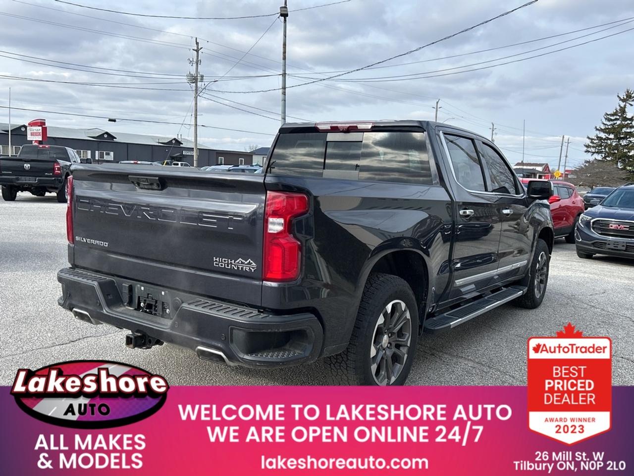 2023 Chevrolet Silverado 1500 High Country Photo4