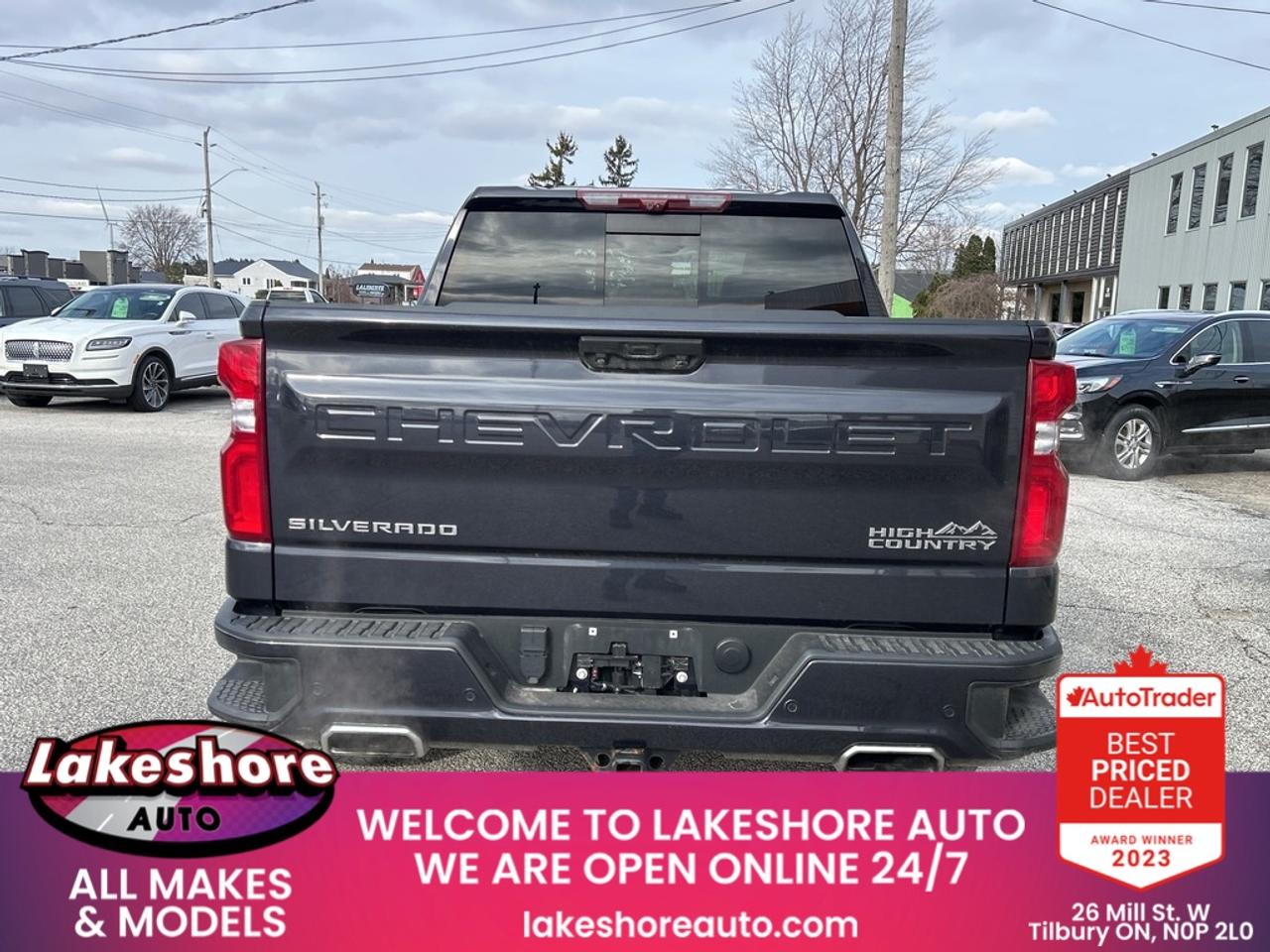 2023 Chevrolet Silverado 1500 High Country Photo3