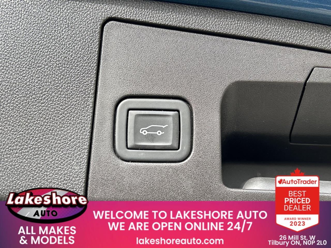 2024 Cadillac XT4 AWD Premium Luxury Photo