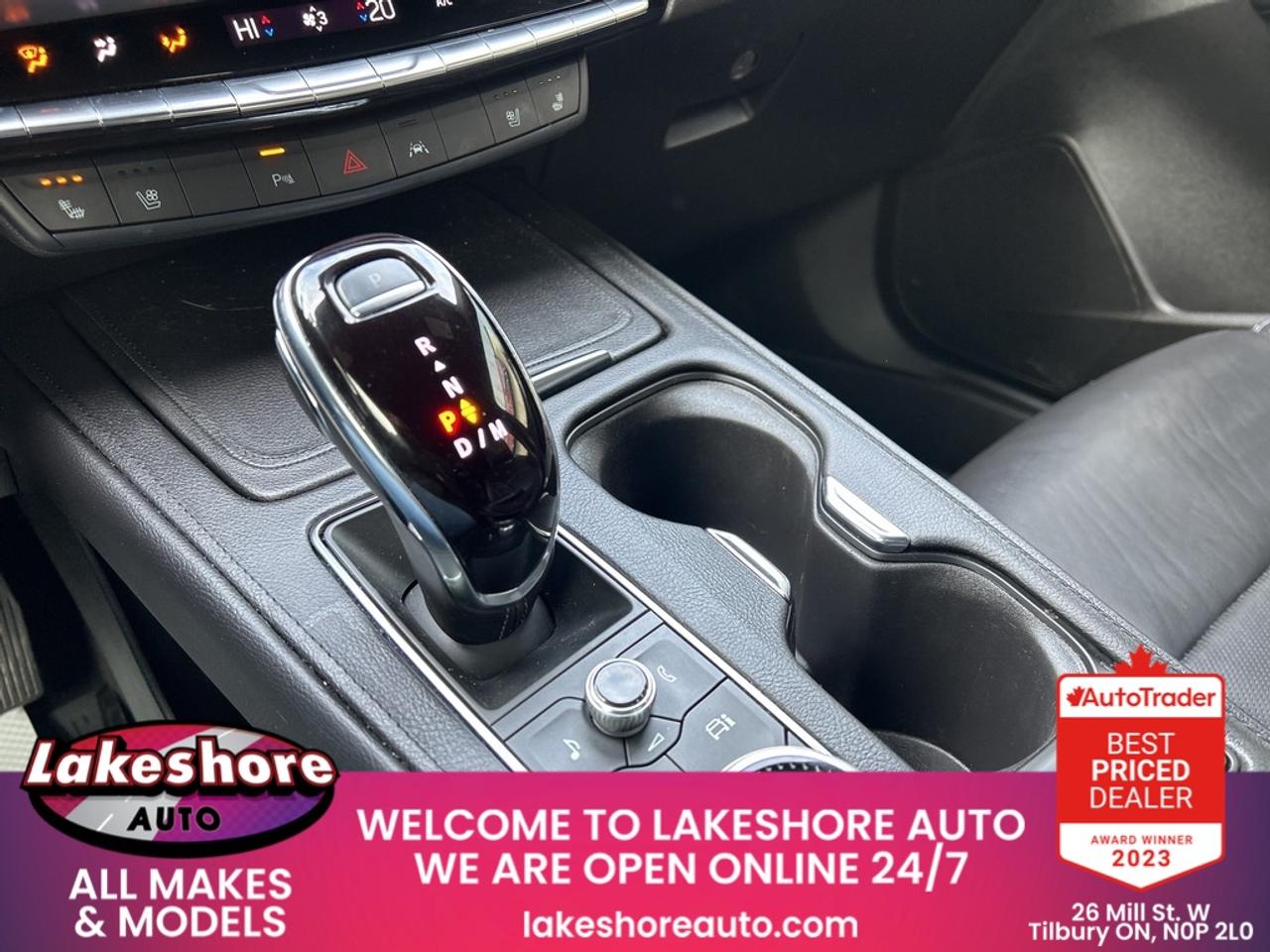 2024 Cadillac XT4 AWD Premium Luxury Photo