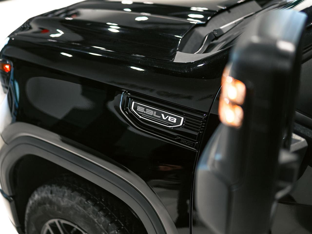 2024 GMC Sierra 1500 ELEVATION CREW CAB | 4X4 | PREF PKG | X31 PKG | NO ACCIDENTS Photo