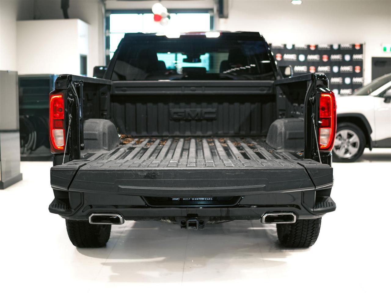 2024 GMC Sierra 1500 ELEVATION CREW CAB | 4X4 | PREF PKG | X31 PKG | NO ACCIDENTS Photo