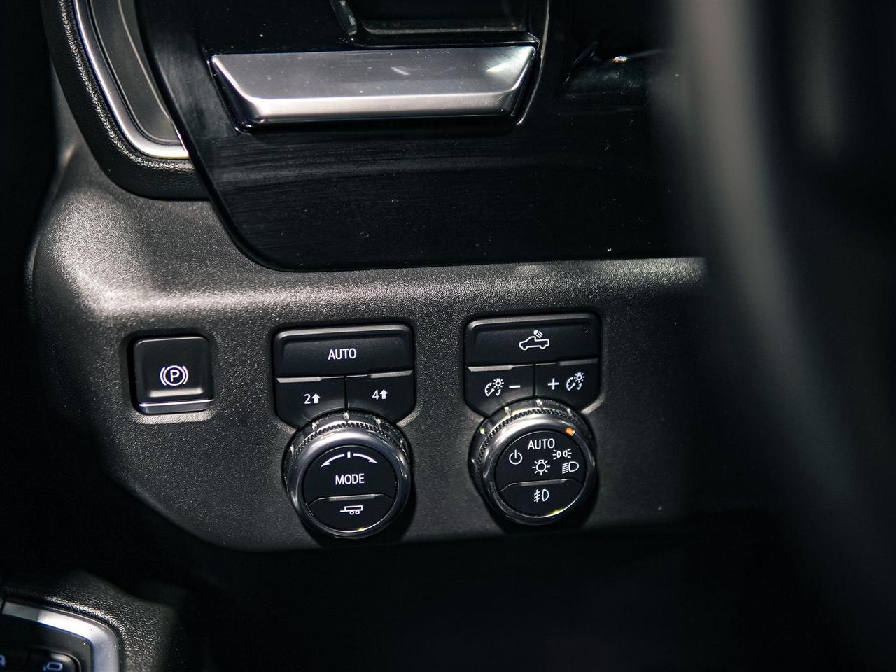 2024 GMC Sierra 1500 ELEVATION CREW CAB | 4X4 | 5.3L | PREF PKG Photo