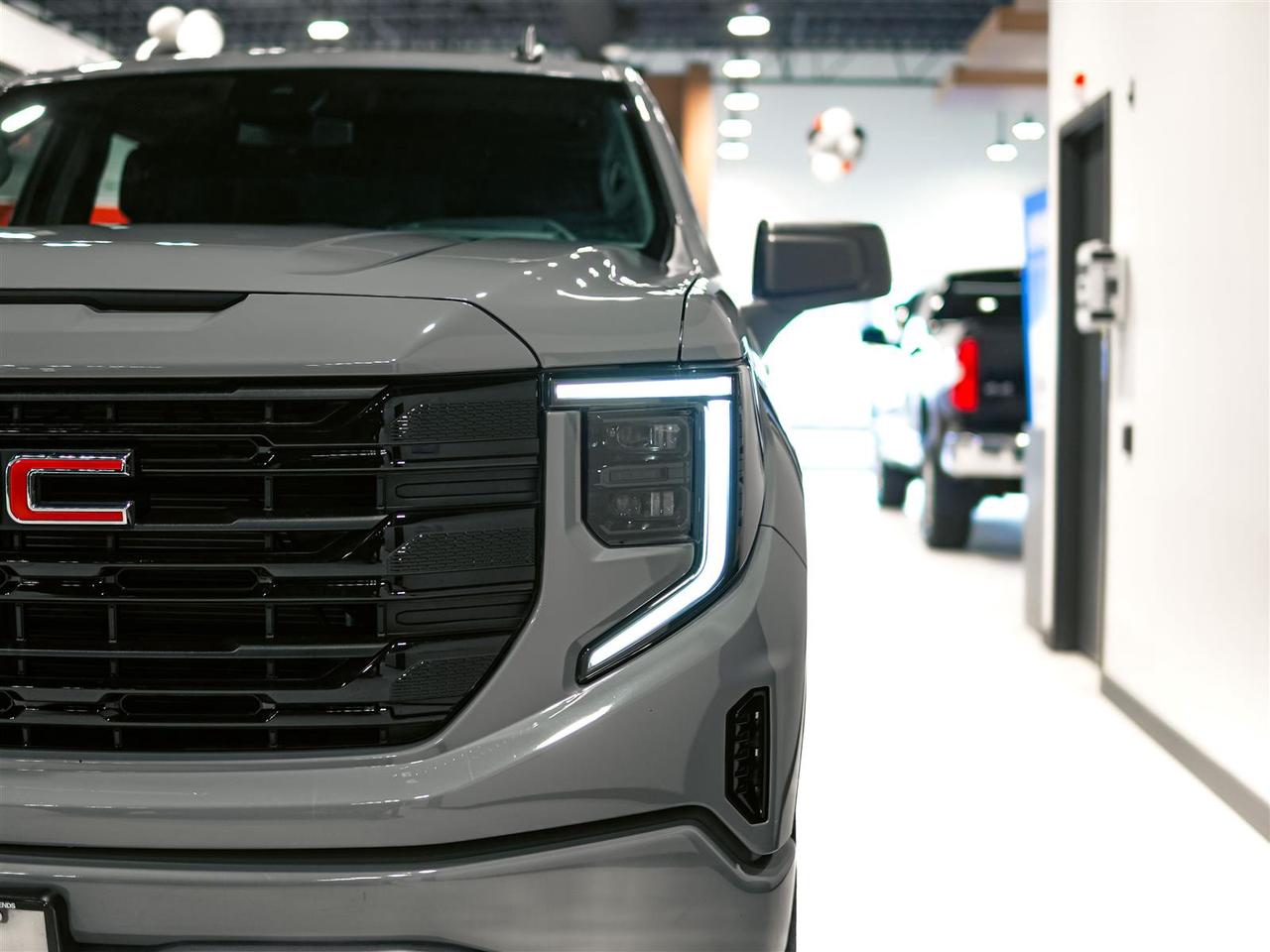2024 GMC Sierra 1500 ELEVATION CREW CAB | 4X4 | 5.3L | PREF PKG Photo