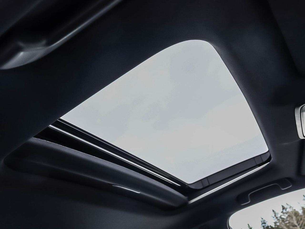 2025 Honda Civic Hybrid Sport Touring Photo